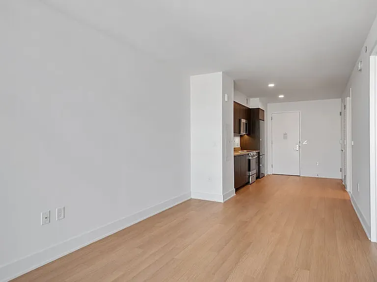 662 Pacific St #10D — Photo 8