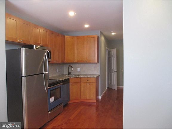 3rd image of 1253 S 27th St Floor 2