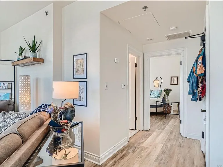 702 Ash St #203 — Photo 13