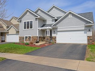 703 7th St, Chaska, MN 55318