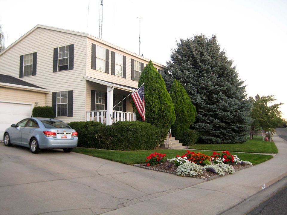 1st image of 974 N Murdock Dr