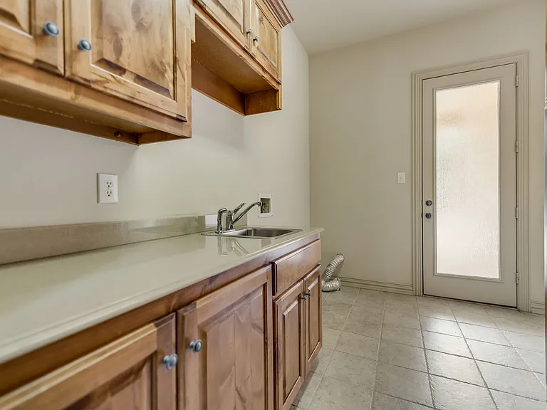 30 Kingsbury Trl — Photo 4