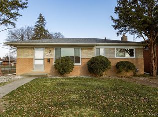 27480 Shackett Ave, Warren, MI 48093