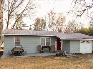 203 Adams St, Westminster, SC 29693