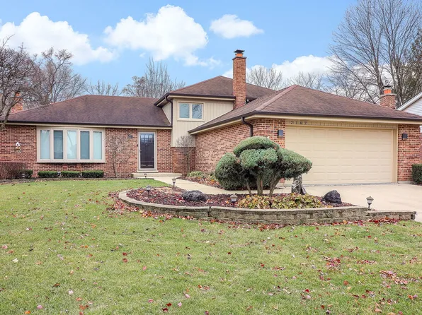 2147 Green Valley Rd, Darien, IL 60561