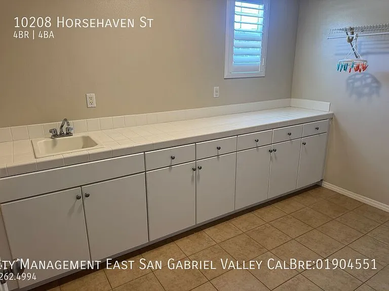10208 Horsehaven St — Photo 48