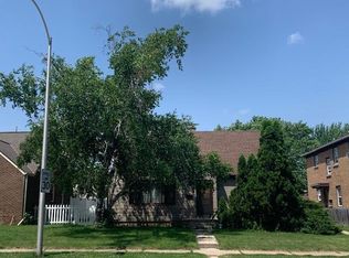 3549 S 16th St, Milwaukee, WI 53221