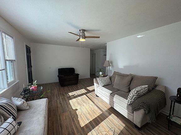 5th image of 26 Cottage Rd
