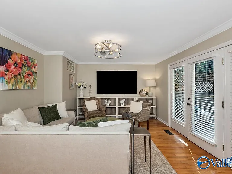 1410 Ward Ave NE — Photo 33