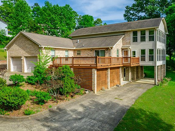 2nd image of 6731 Jordan Run Rd