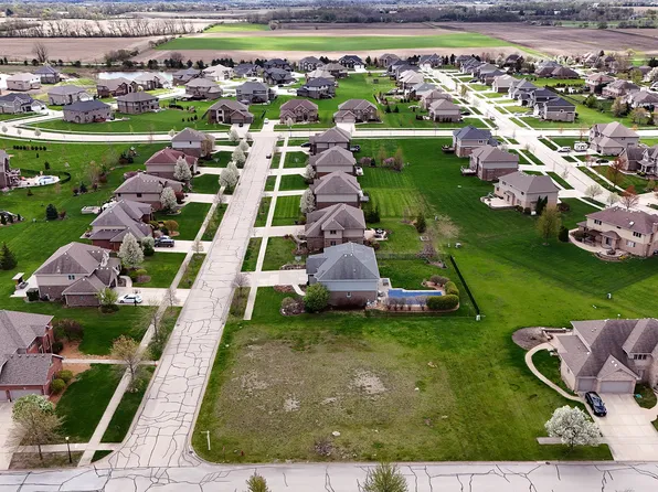 22902 Maddeline Ln, Frankfort, IL 60423