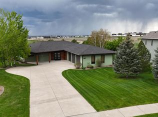 1414 Eagle Crest Loop, Bismarck, ND 58503
