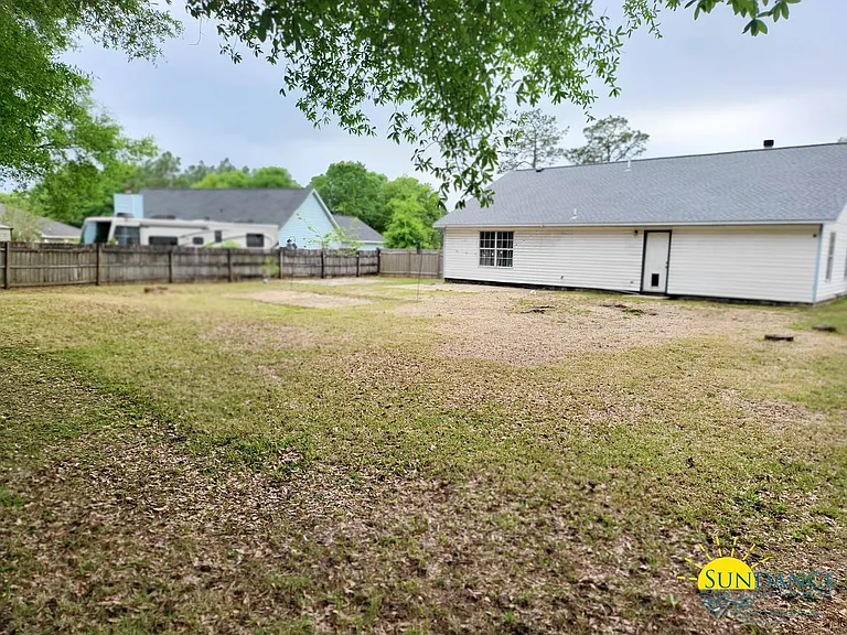 437 Shoal Lake Dr — Photo 11