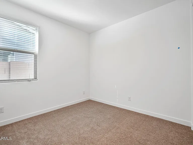 12617 W Kaler Dr — Photo 24