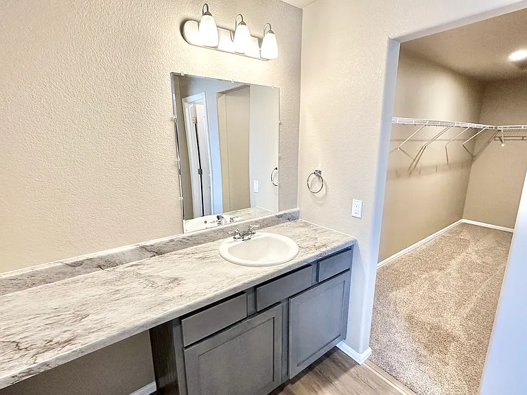 1720 Belton Hts — Photo 12
