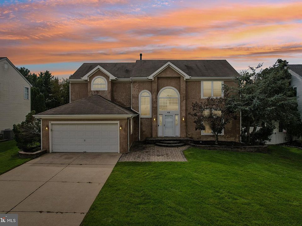 1st image of 45 Graypebble Cir