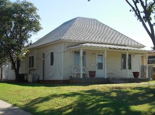 927 Maple St, Alva, OK 73717