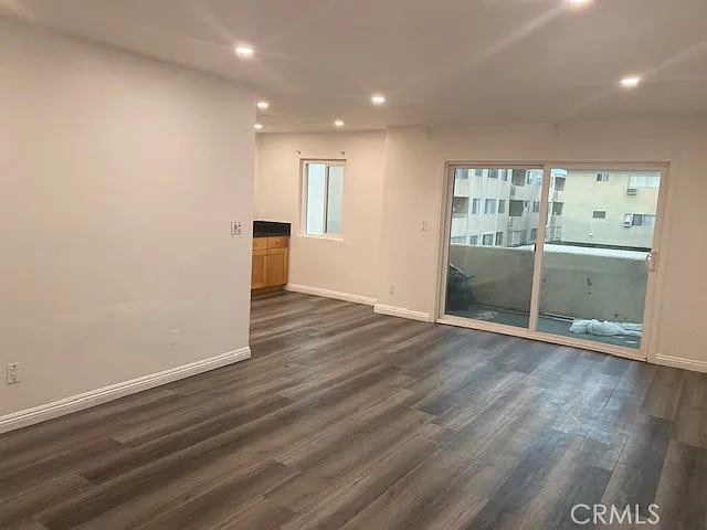 5412 Lindley Ave #310 — Photo 3