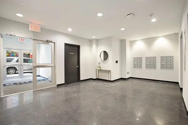 Rented by Compass | media 18