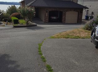 2908 Lake Washington Blvd N, Renton, WA 98056