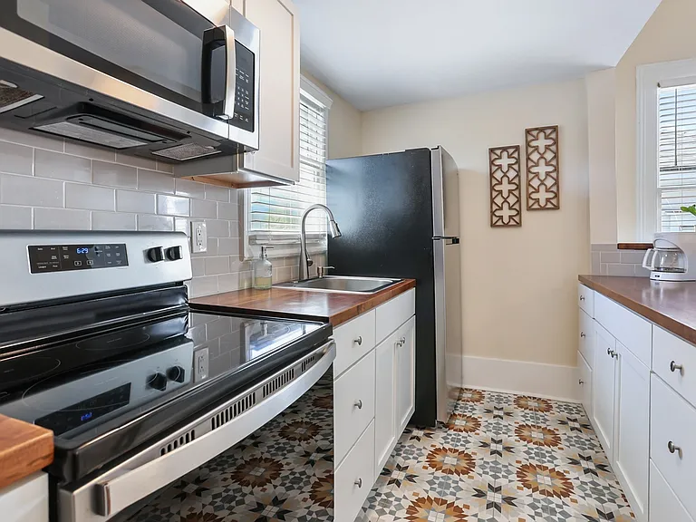 303 W Park Ave #D — Photo 18