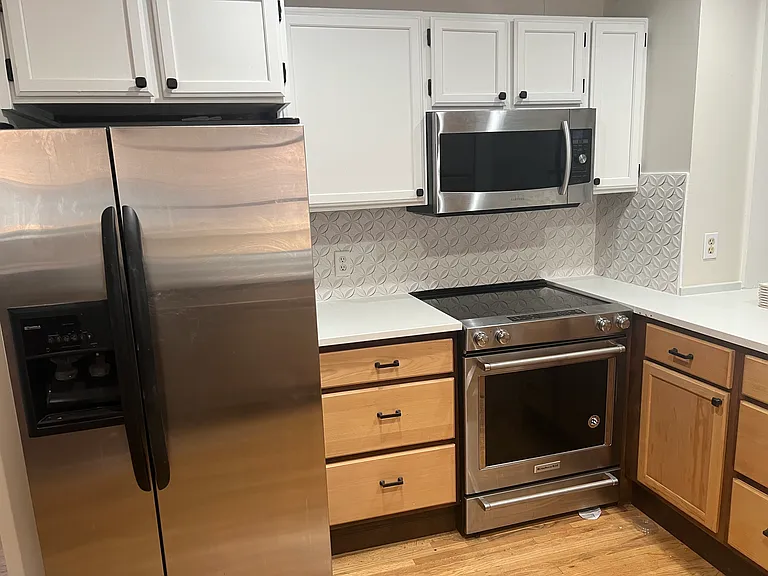 607 Stover St — Photo 3