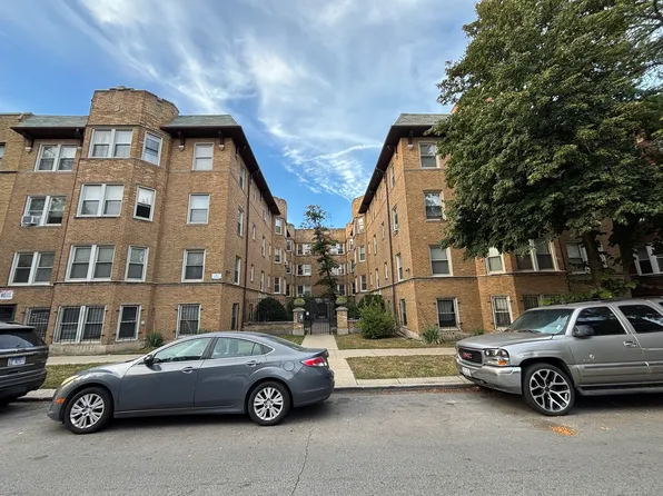 2212 E 70th St APT 3A, Chicago, IL 60649