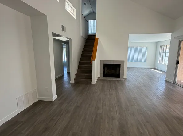 800 N June St, Los Angeles, CA 90038