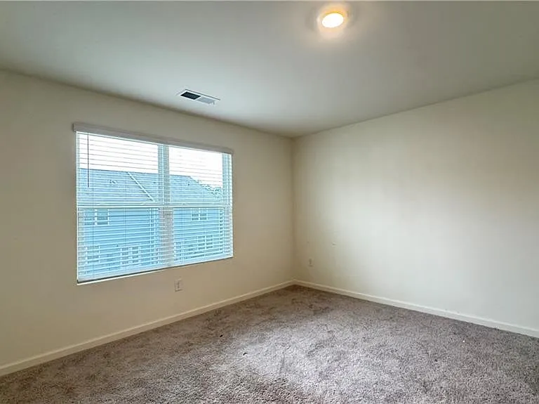 204 Fenchurch Way — Photo 19