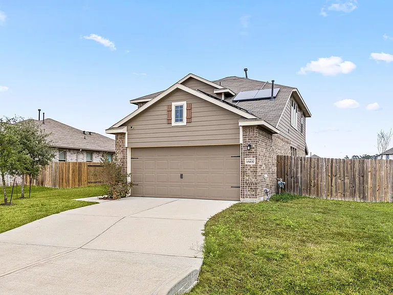 15837 Roberto Clemente Ct — Photo 4