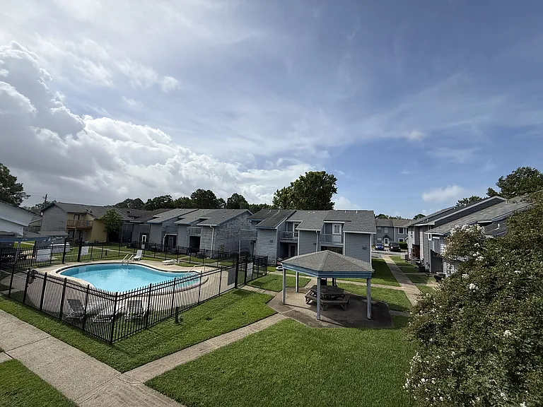 1325 Greendale Ave #38 — Photo 18