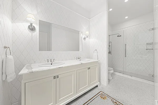 Sold by Douglas Elliman | media 27