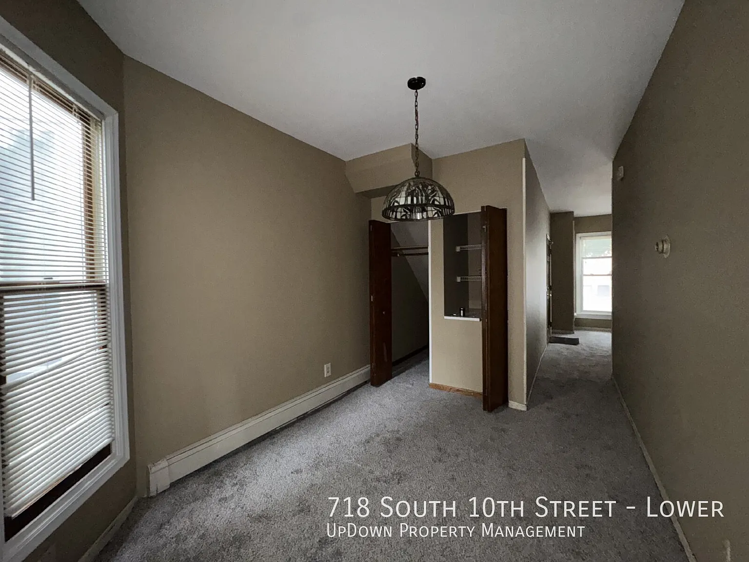 "Charming 2-Bed Gem in Minneapolis: Cozy 750 Sq. Ft. Haven!" — Photo 3