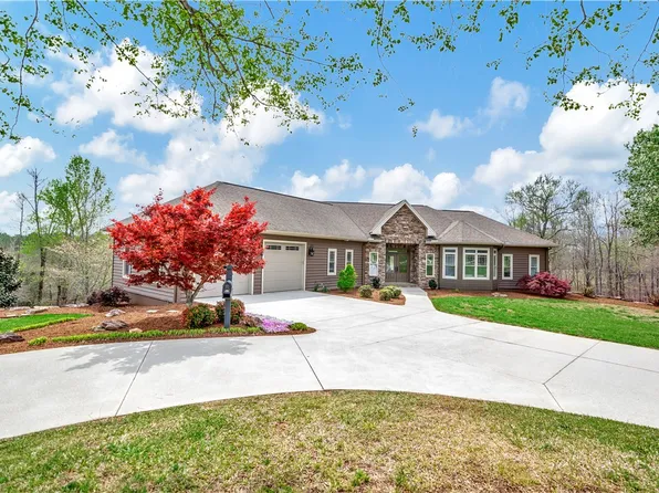 420 Creek Bottom Pl, Walhalla, SC 29691