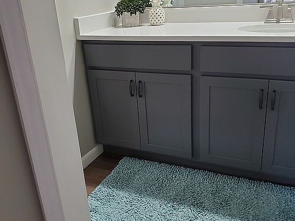 Bathroom vanity