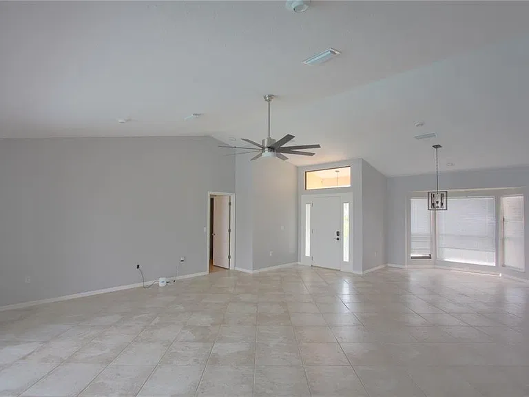 6907 Ranch Rd — Photo 2