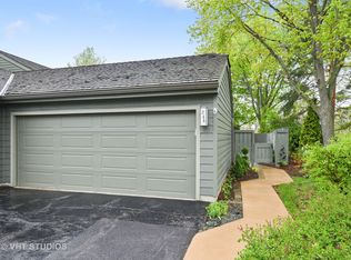 248 Timber Ridge Ln #387, Lake Barrington, IL 60010