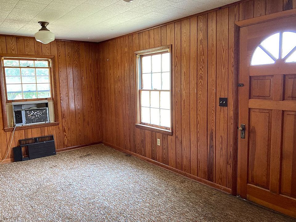 126 N Maple St, Troy, TN 38260 Zillow