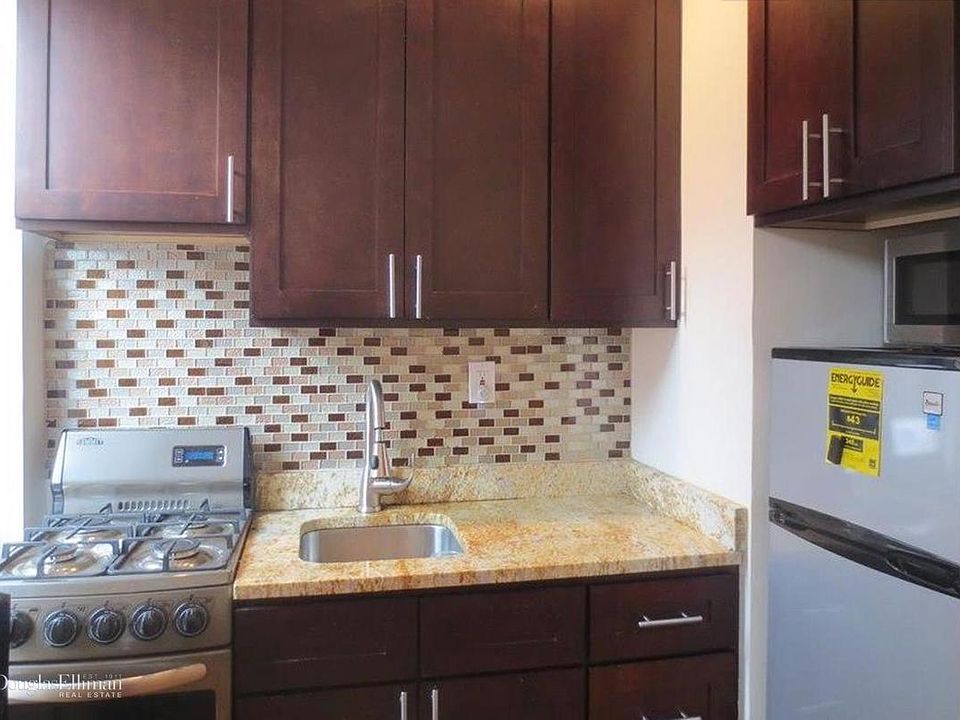 1st image of 1 Weehawken St #3B