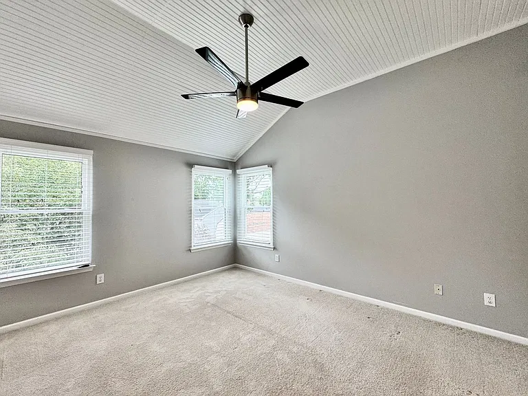1733 Bernstein Dr — Photo 34