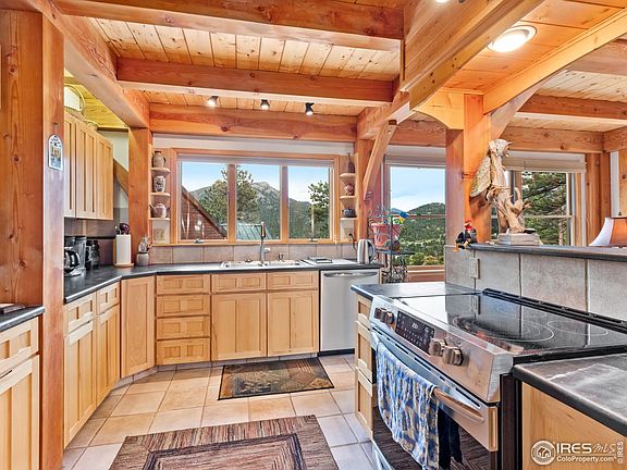4th image of 640 Highview Ct