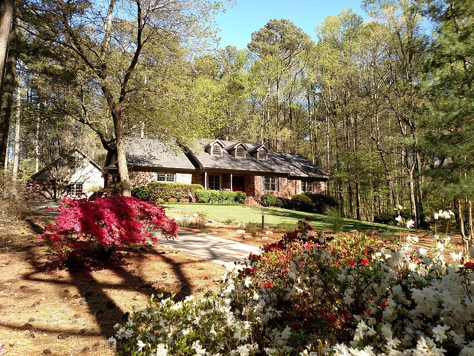 1st image of 1293 Hillcrest Way