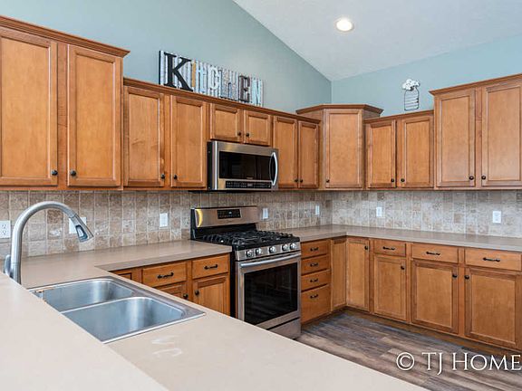 3rd image of 6236 Wilken Dr SE