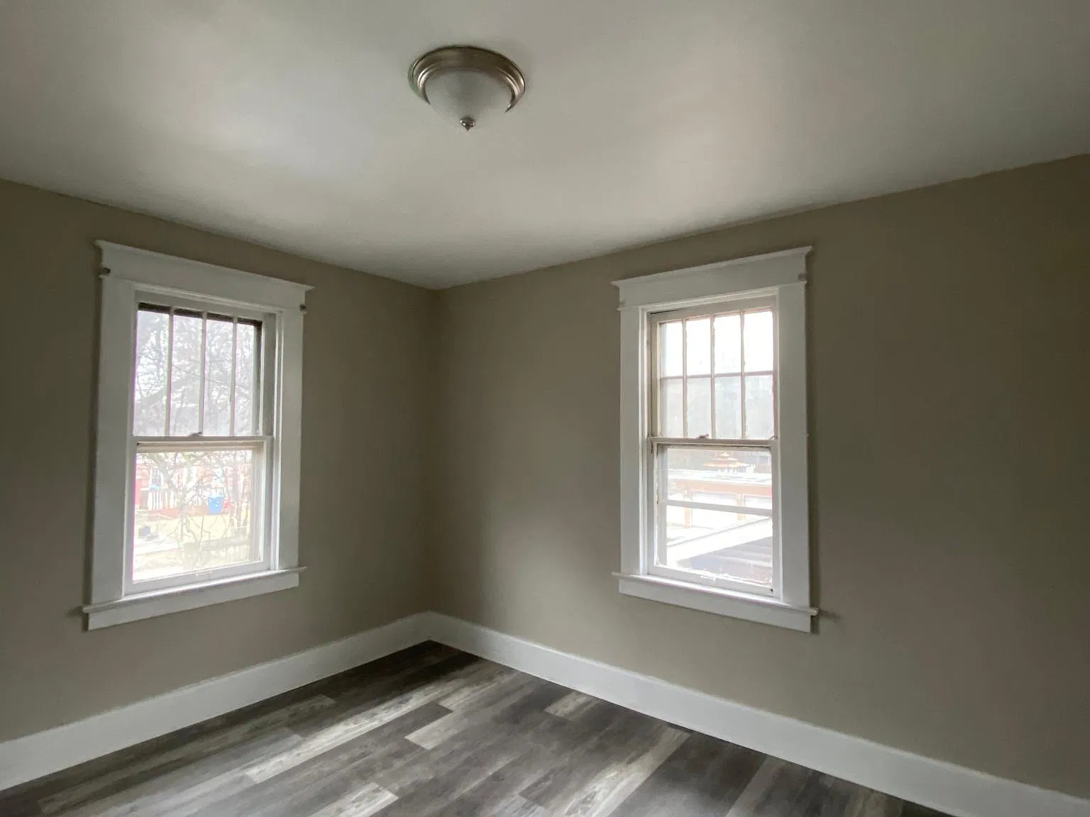 2832 State St — Photo 2