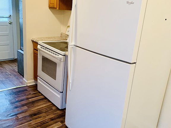 4th image of 5011 Indiana St