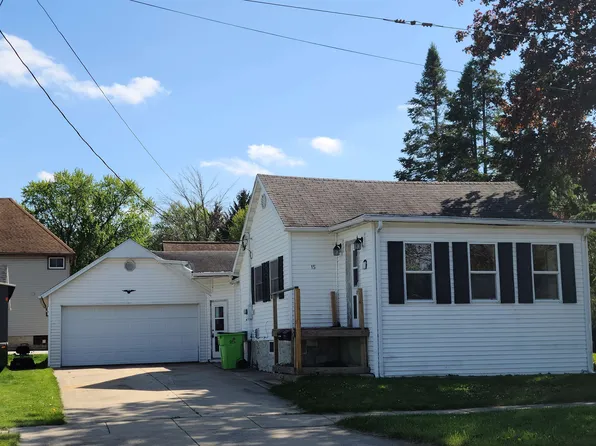 15 W Brown St, Waupun, WI 53963