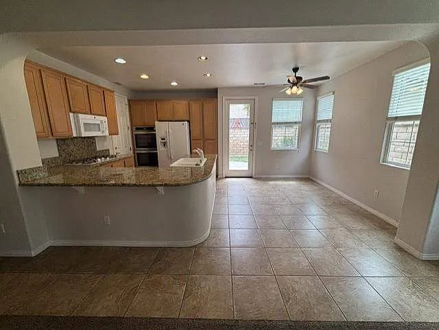 376 Town Forest Ct — Photo 11