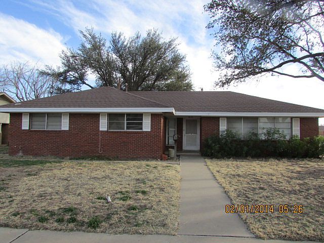 1st image of 3600 Loma Dr