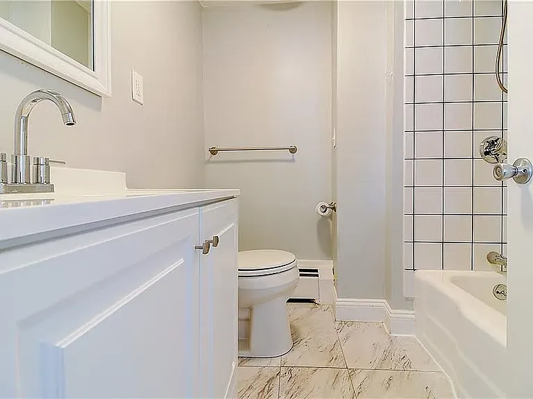 143 Tell St #B — Photo 4