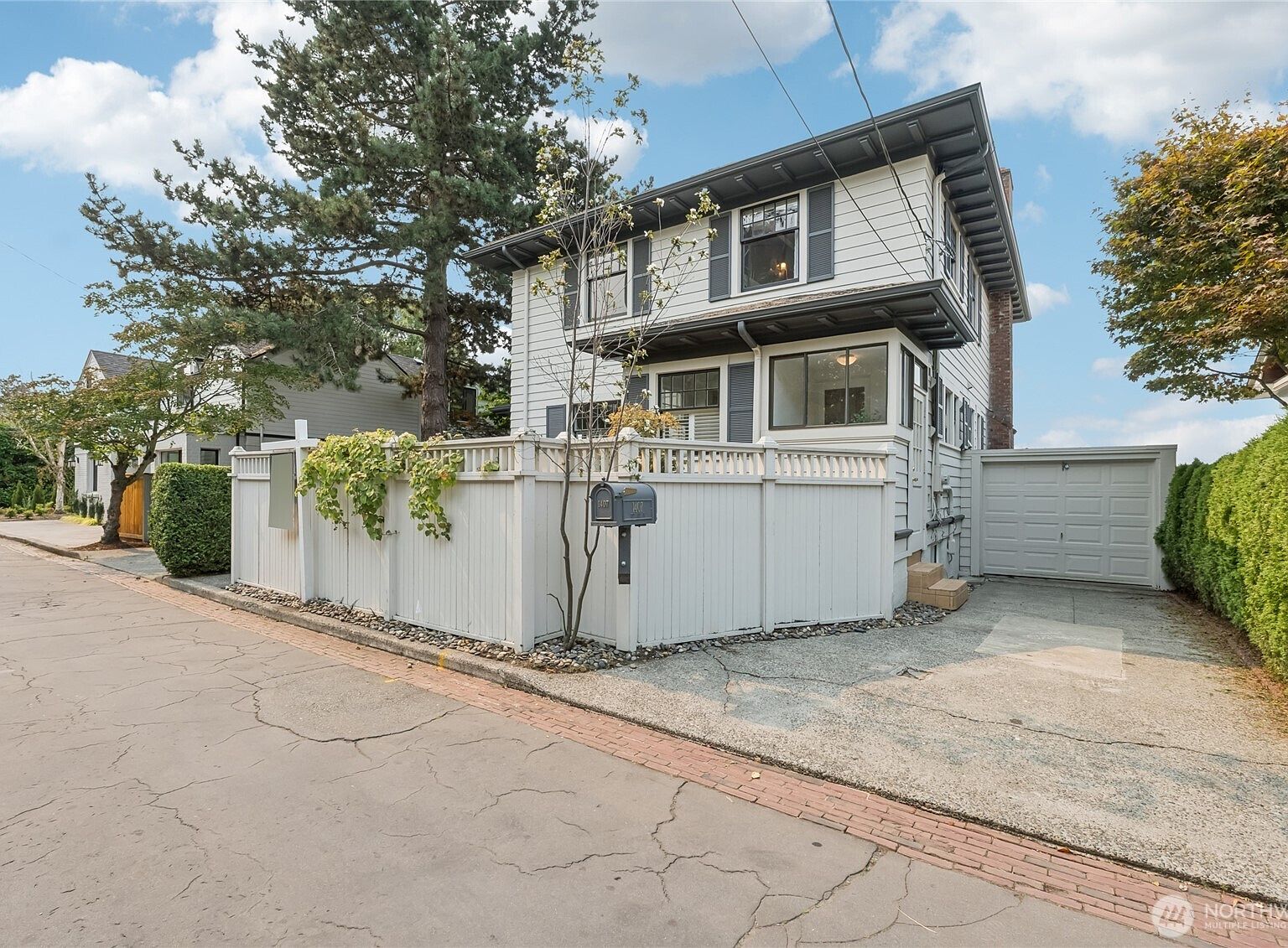 NICO⭐︎ 1407 1st Avenue N, Seattle, WA 98109 | MLS #2428863 | Zillow